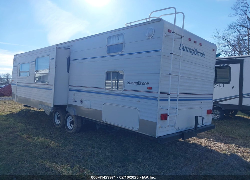 2004 SUNNYBROOK --- VIN: 4UBAS0R2041342271