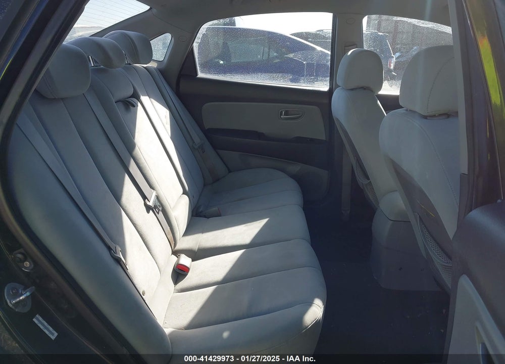 2008 HYUNDAI ELANTRA GLS/SE VIN: KMHDU46D88U537304