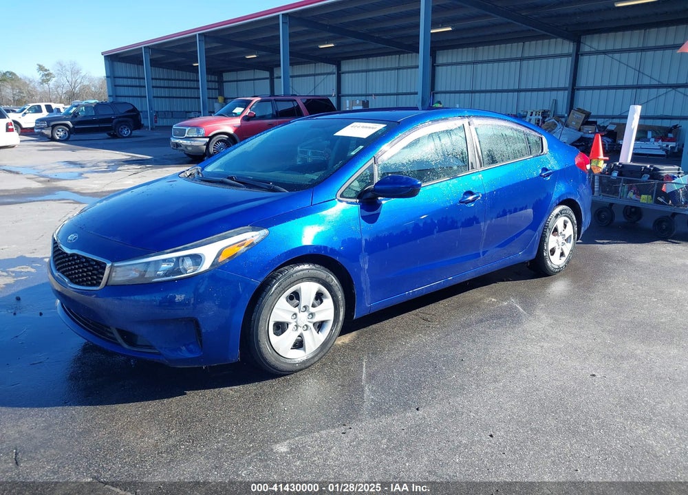 2017 KIA FORTE VIN: 3KPFK4A77HE035886