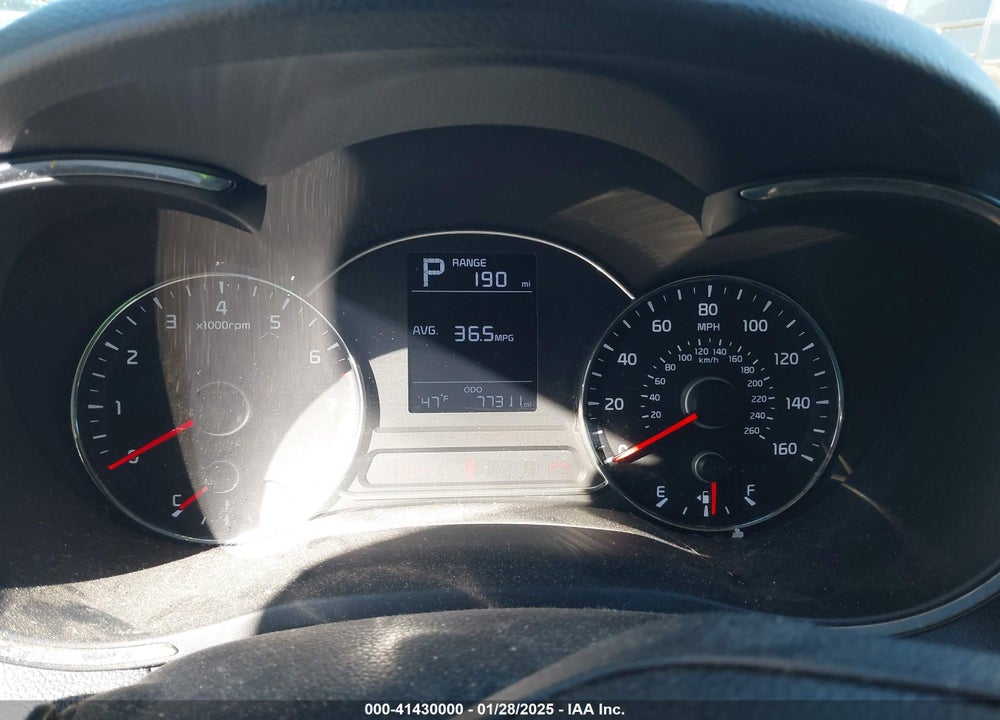 2017 KIA FORTE VIN: 3KPFK4A77HE035886