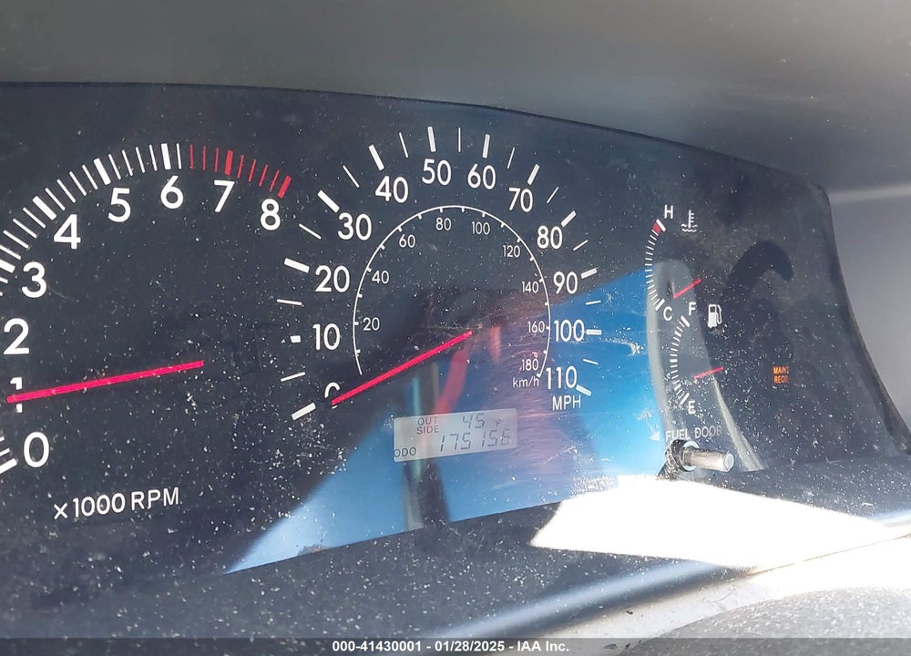 2008 TOYOTA COROLLA VIN: 1NXBR32EX8Z004789