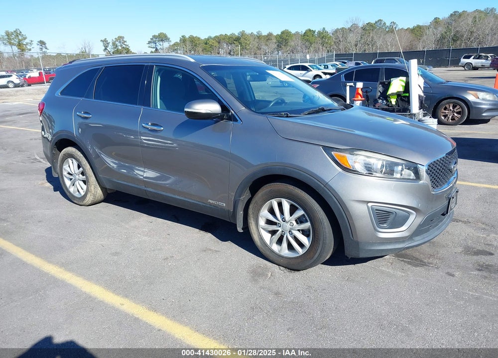 2016 KIA SORENTO 3.3L LX VIN: 5XYPGDA51GG179486