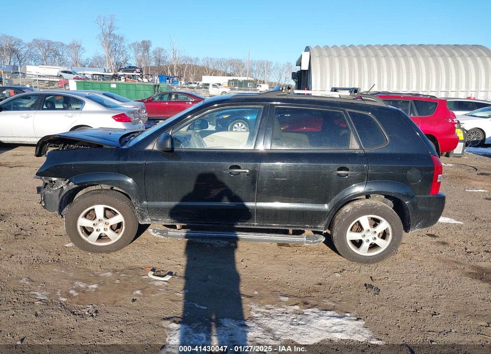 2008 HYUNDAI TUCSON VIN: KM8JM12BX8U895039