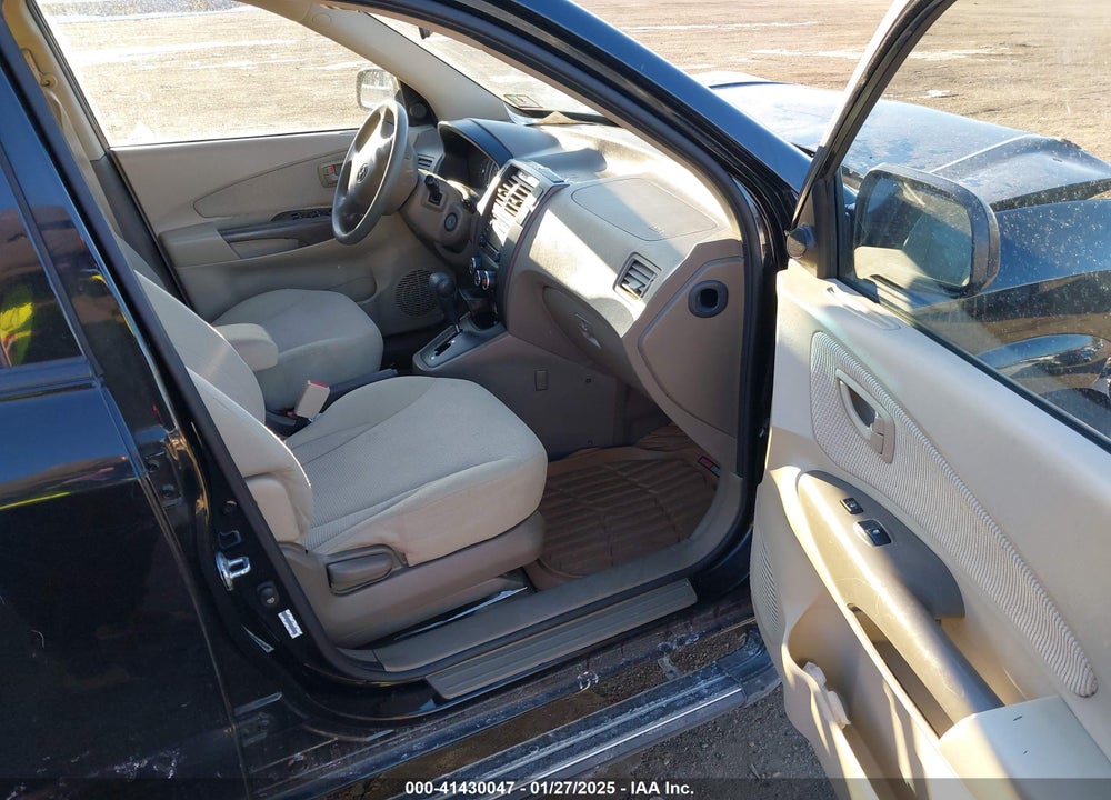 2008 HYUNDAI TUCSON VIN: KM8JM12BX8U895039