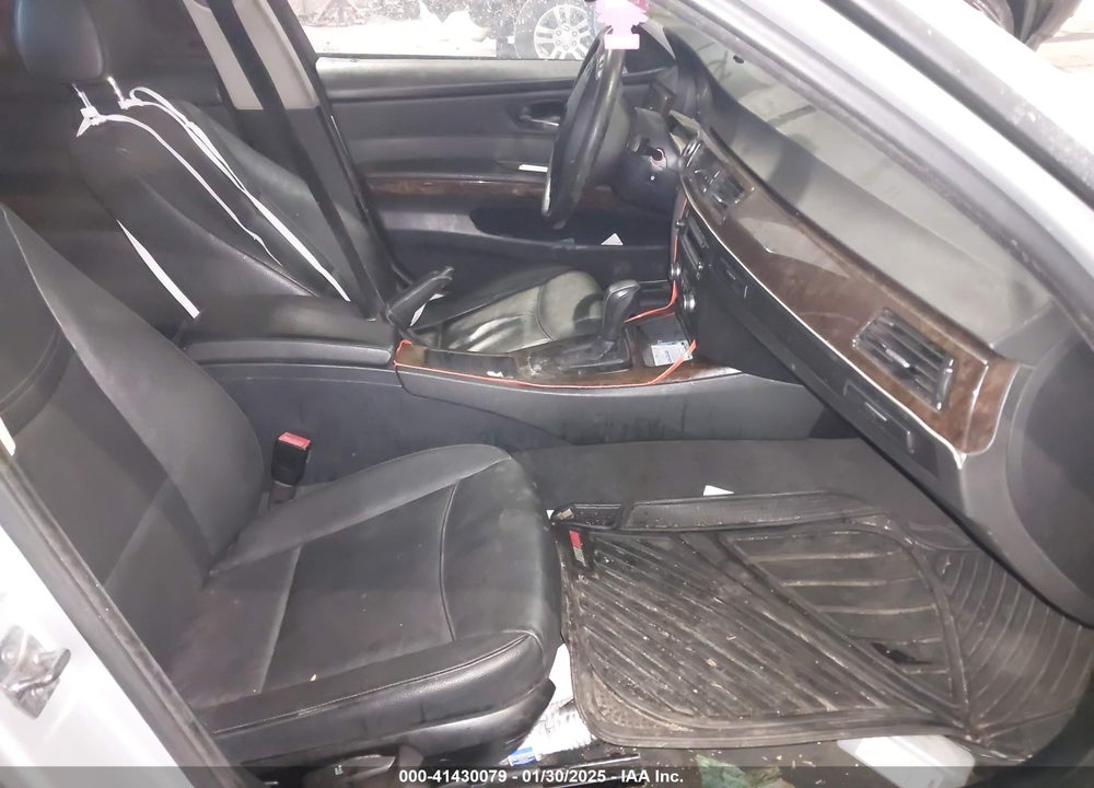 2010 BMW 328I VIN: WBAPK5C5XAA647155
