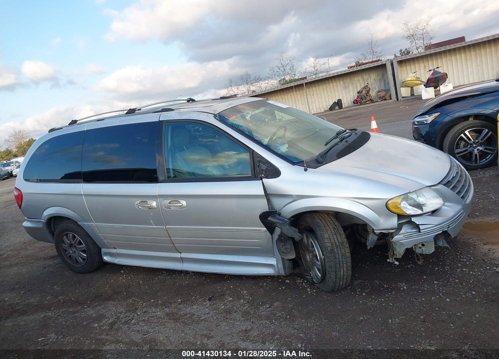 2005 CHRYSLER TOWN & COUNTRY LIMITED VIN: 2C4GP64LX5R294926