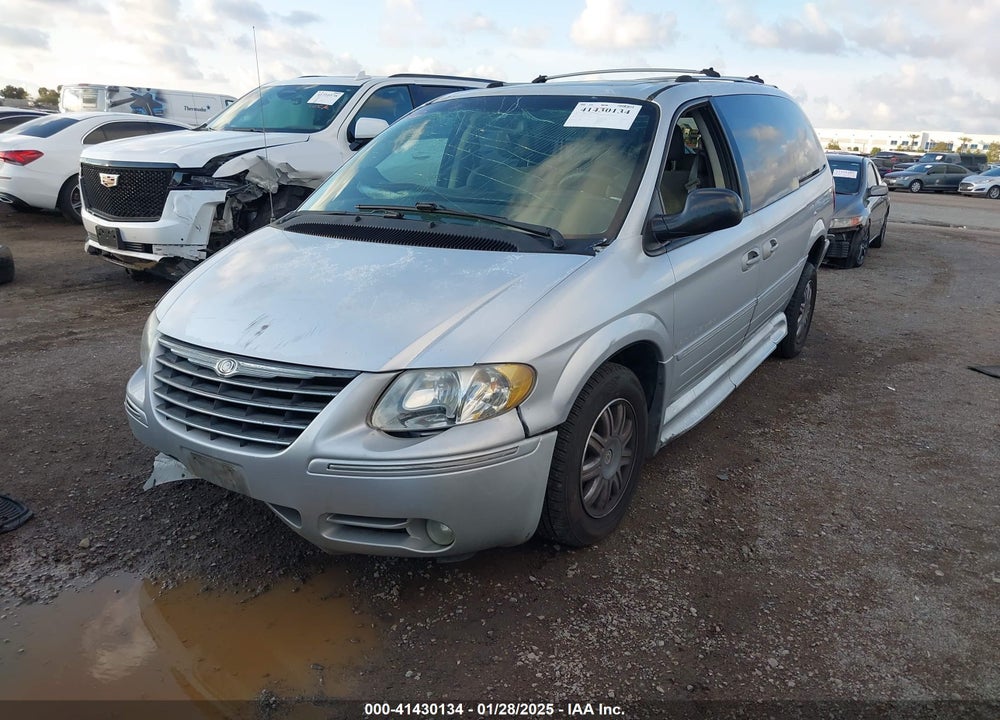 2005 CHRYSLER TOWN & COUNTRY LIMITED VIN: 2C4GP64LX5R294926