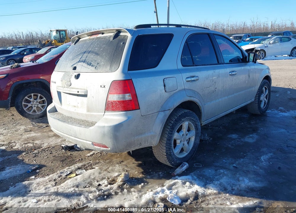 2008 KIA SORENTO LX VIN: KNDJC735185810148