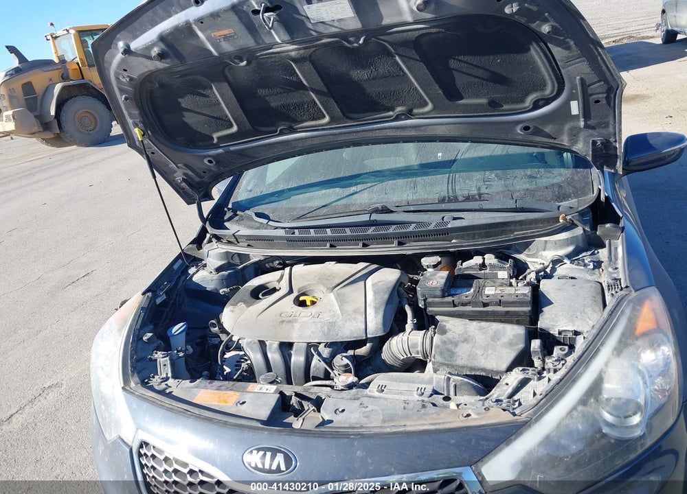 2016 KIA FORTE 5-DOOR LX VIN: KNAFK5A81G5621683