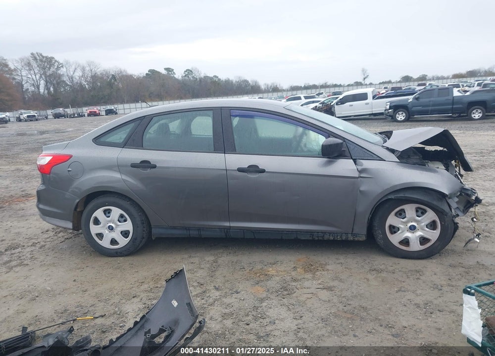 2013 FORD FOCUS VIN: 1FADP3E29DL317844