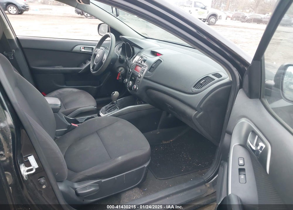 2013 KIA FORTE VIN: KNAFU4A29D5698412