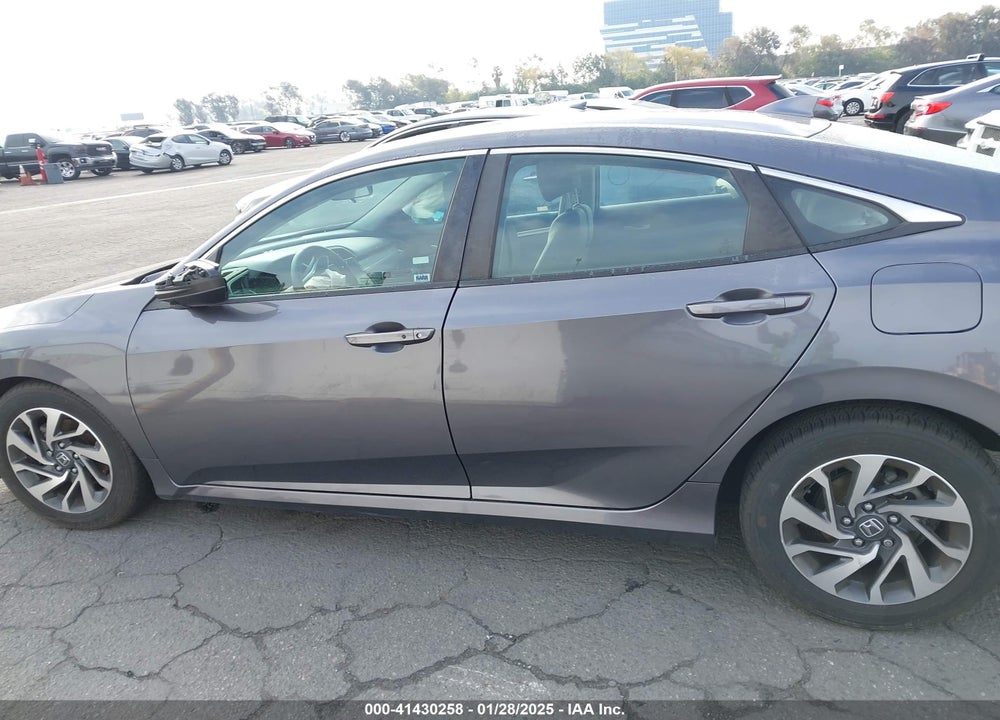 2017 HONDA CIVIC EX VIN: 2HGFC2F74HH559500
