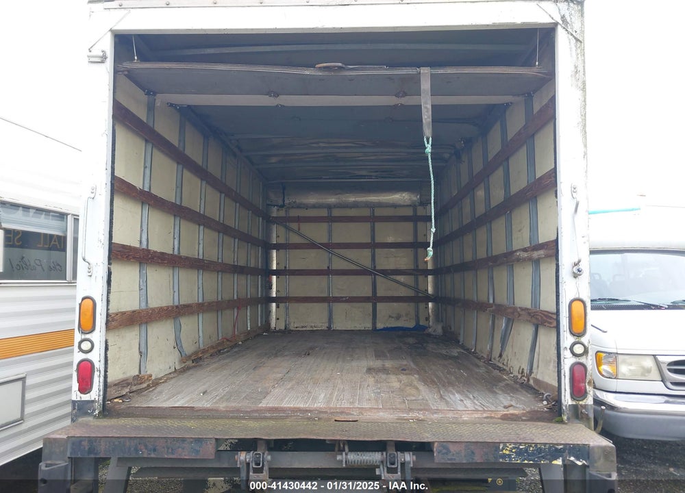2000 ISUZU NPR VIN: JALC4B145Y7002472