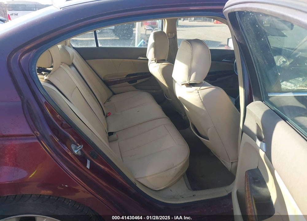 2008 HONDA ACCORD VIN: 1HGCP26888A101697