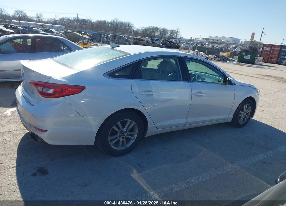 2017 HYUNDAI SONATA VIN: 5NPE24AF5HH460523