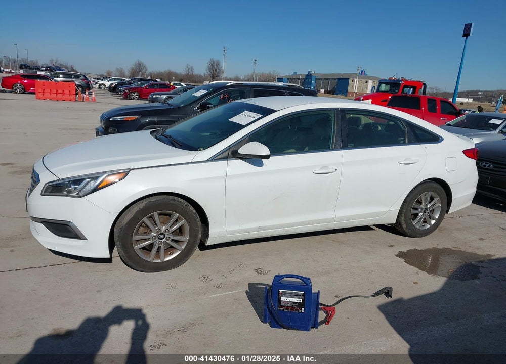 2017 HYUNDAI SONATA VIN: 5NPE24AF5HH460523