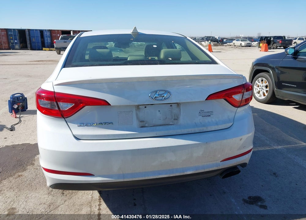 2017 HYUNDAI SONATA VIN: 5NPE24AF5HH460523