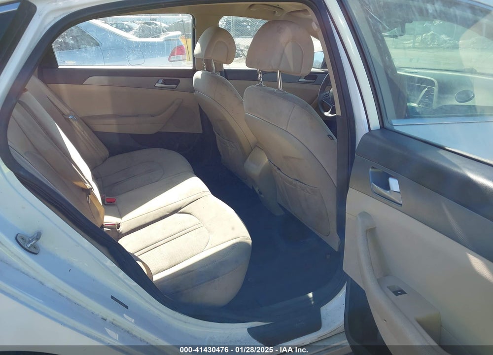 2017 HYUNDAI SONATA VIN: 5NPE24AF5HH460523