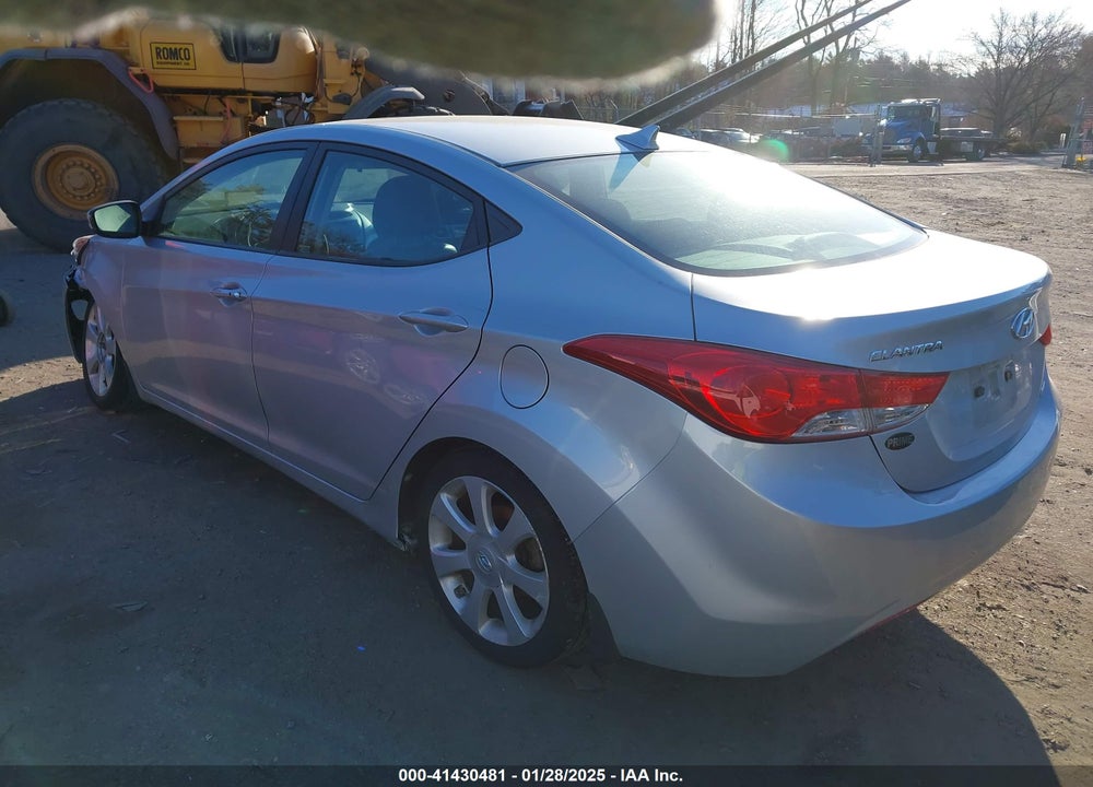 2013 HYUNDAI ELANTRA VIN: 5NPDH4AE9DH247795