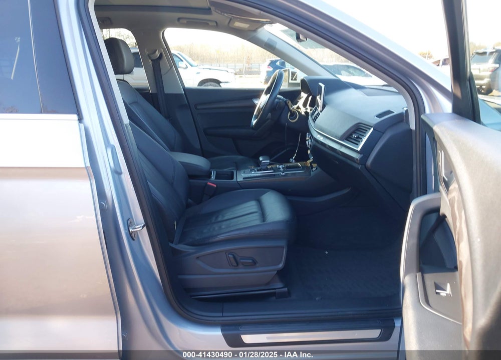 2018 AUDI Q5 2.0T PREMIUM/2.0T TECH PREMIUM VIN: WA1BNAFY8J2142190