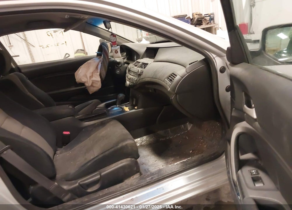 2010 HONDA ACCORD VIN: 1HGCS1B31AA012241