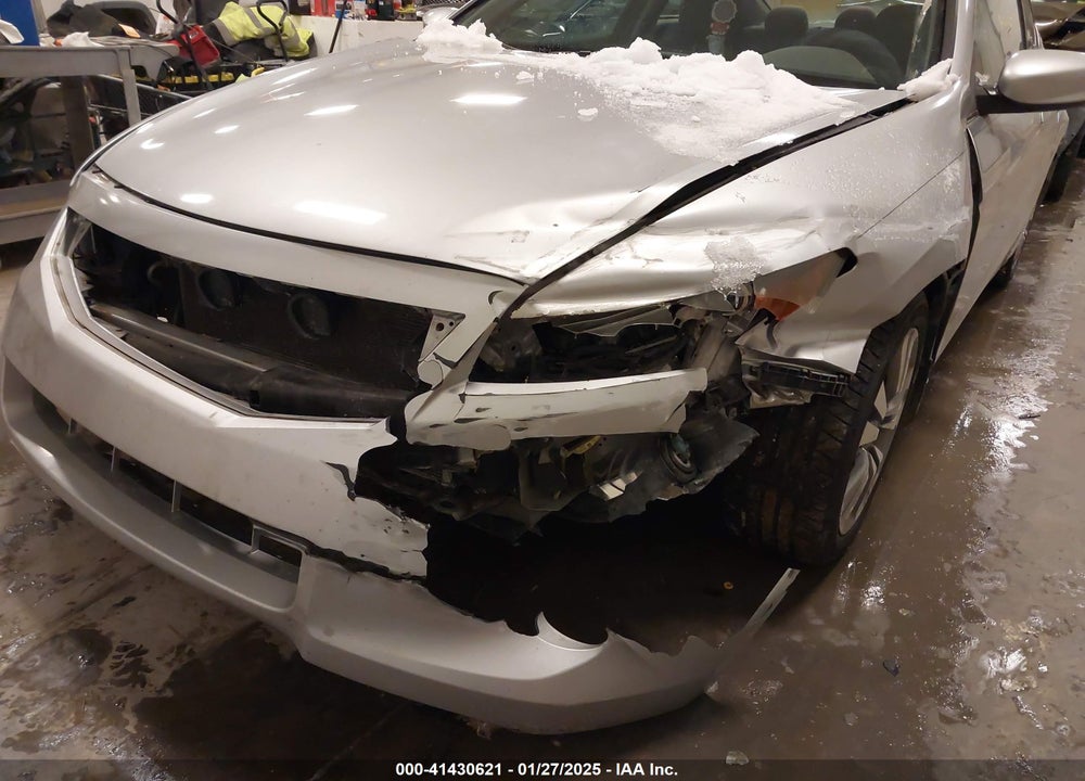 2010 HONDA ACCORD VIN: 1HGCS1B31AA012241