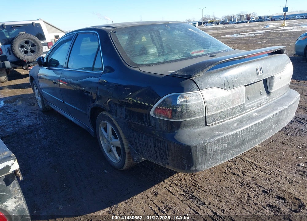 2002 HONDA ACCORD 3.0 EX VIN: 1HGCG16562A050997