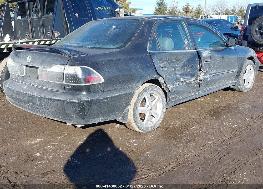 2002 HONDA ACCORD 3.0 EX VIN: 1HGCG16562A050997