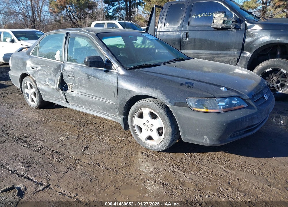 2002 HONDA ACCORD 3.0 EX VIN: 1HGCG16562A050997