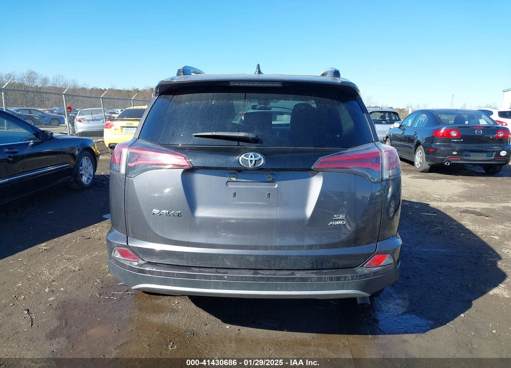 2017 TOYOTA RAV4 SE VIN: 2T3JFREV1HW643699