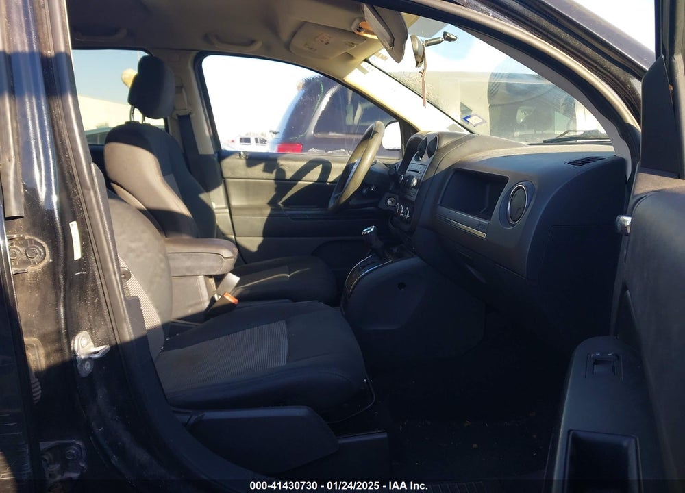 2010 JEEP COMPASS SPORT VIN: 1J4NT4FA7AD506689