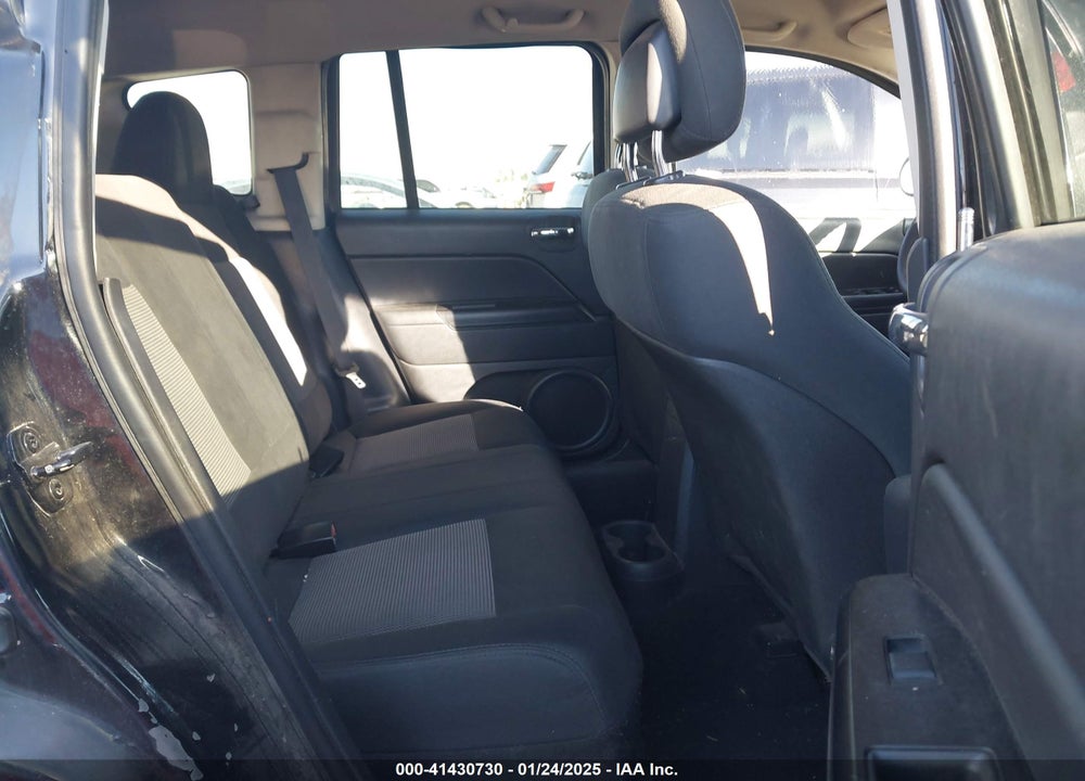 2010 JEEP COMPASS SPORT VIN: 1J4NT4FA7AD506689