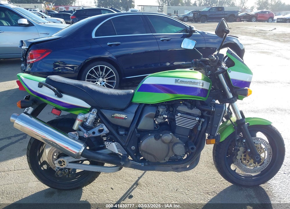 2001 KAWASAKI ZR1200 A VIN: JKAZR9A141A001490