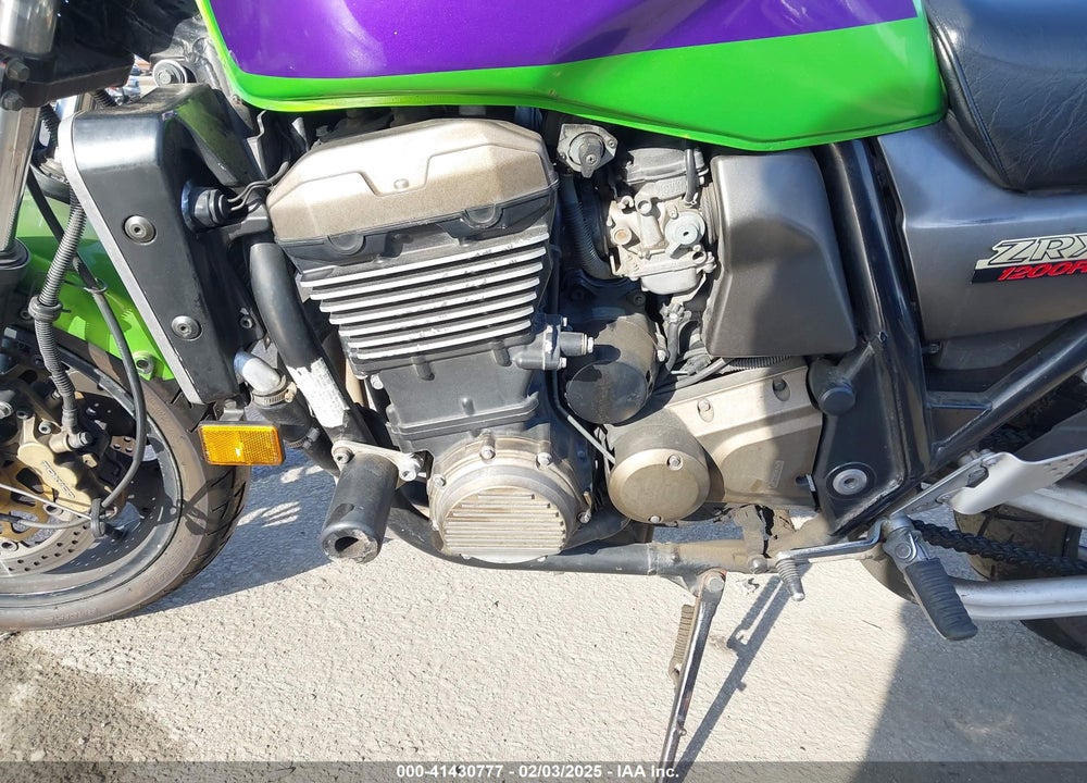 2001 KAWASAKI ZR1200 A VIN: JKAZR9A141A001490