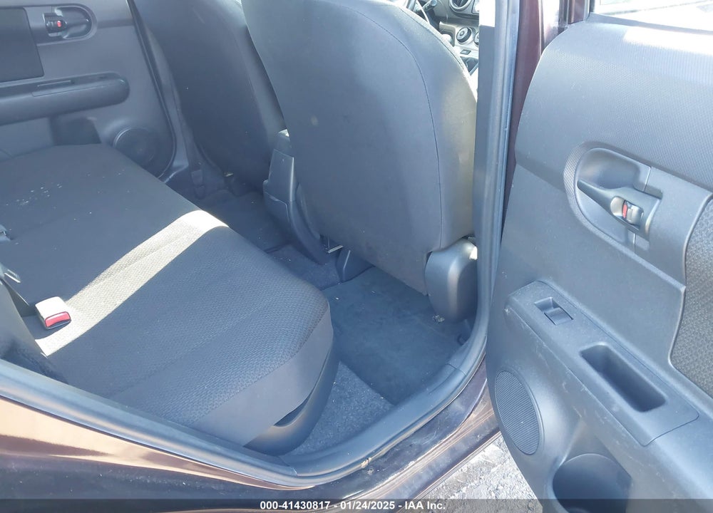 2008 SCION XB VIN: JTLKE50E981013715