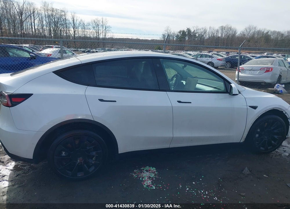 2021 TESLA MODEL Y LONG RANGE DUAL MOTOR ALL-WHEEL DRIVE VIN: 5YJYGDEE3MF246929