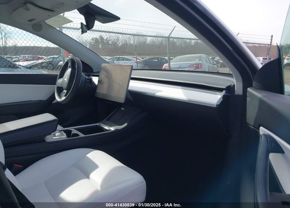 2021 TESLA MODEL Y LONG RANGE DUAL MOTOR ALL-WHEEL DRIVE VIN: 5YJYGDEE3MF246929
