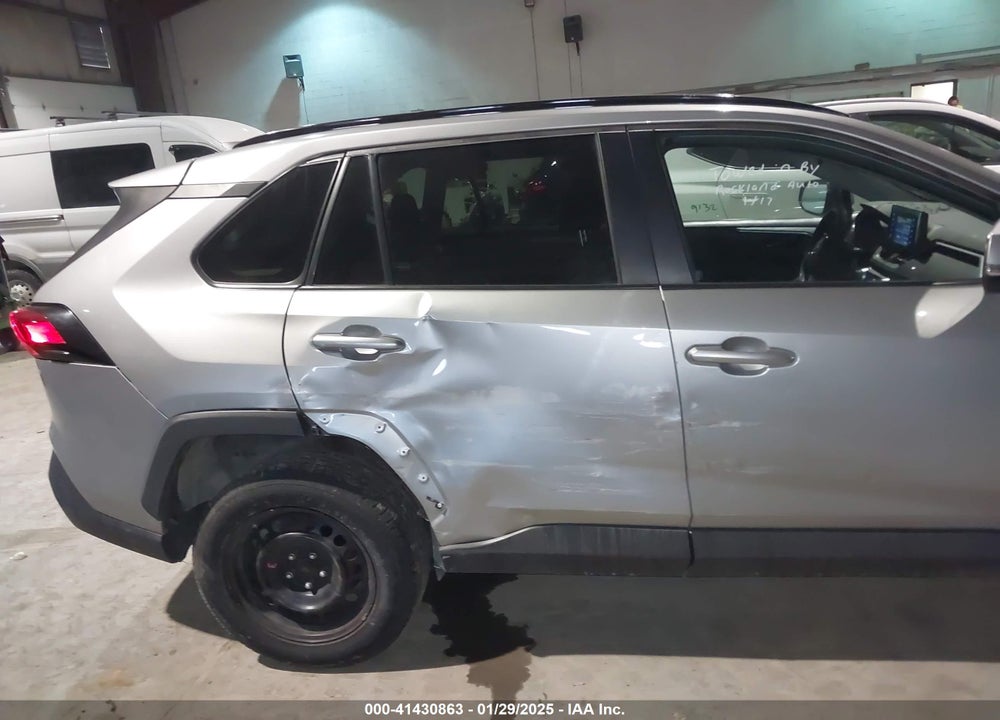 2020 TOYOTA RAV4 LE VIN: 2T3G1RFV6LW128102