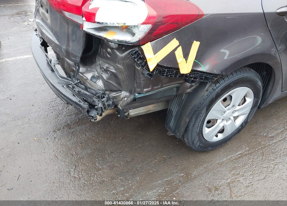 2017 KIA FORTE LX VIN: 3KPFK4A7XHE150305