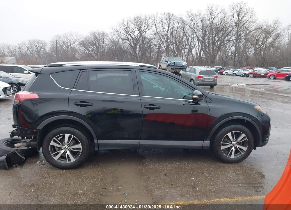 2016 TOYOTA RAV4 XLE VIN: 2T3WFREV0GW303108