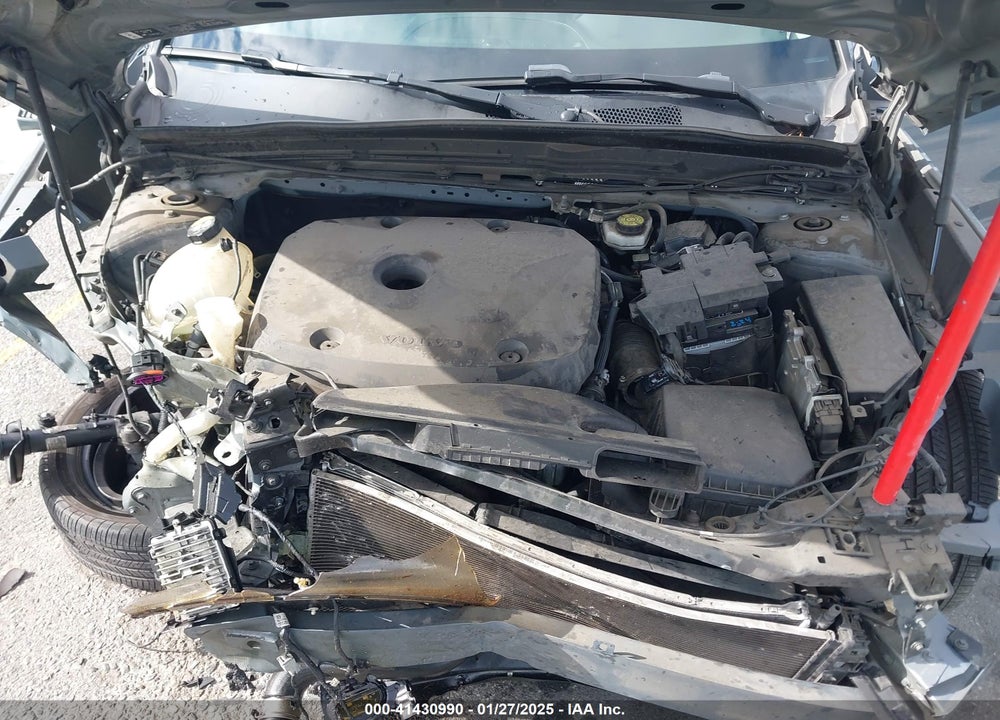 2020 VOLVO XC40 VIN: YV4AC2HK4L2238677
