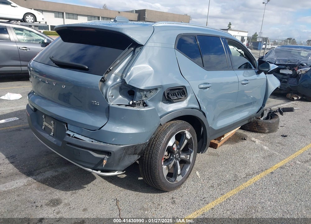 2020 VOLVO XC40 VIN: YV4AC2HK4L2238677