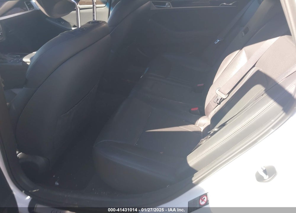2018 GENESIS G80 3.8 VIN: KMHGN4JE5JU238367