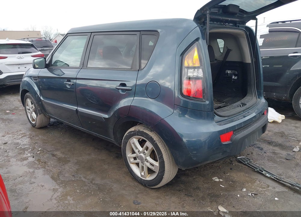 2011 KIA SOUL VIN: KNDJT2A25B7209574