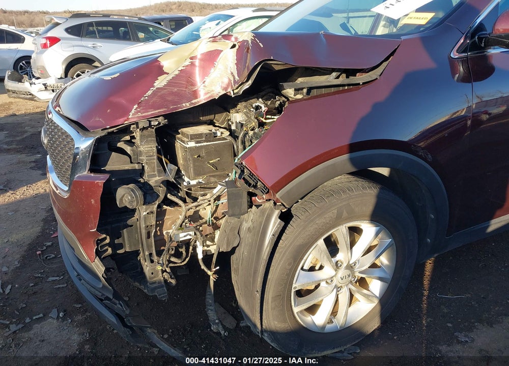 2016 KIA SORENTO 2.4L LX VIN: 5XYPG4A32GG128299