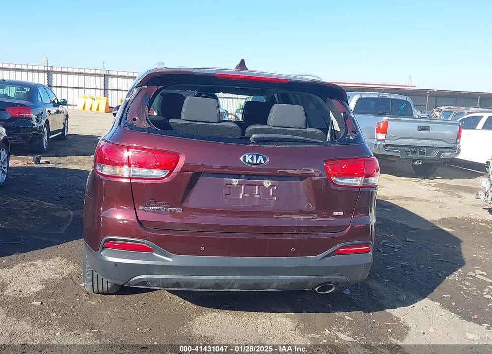 2016 KIA SORENTO 2.4L LX VIN: 5XYPG4A32GG128299