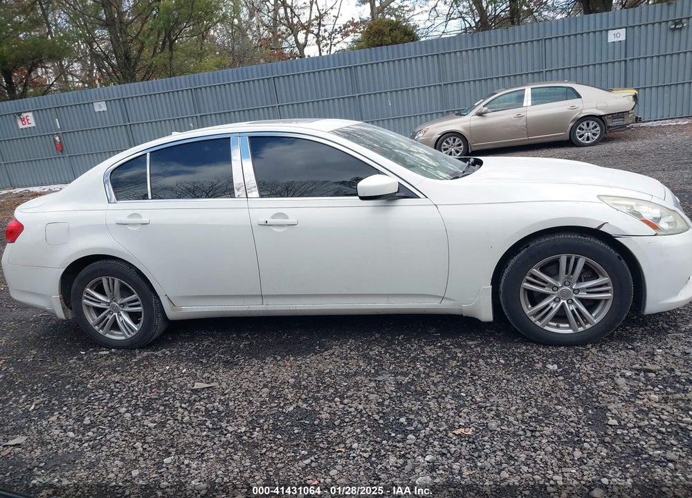 2011 INFINITI G37X VIN: JN1CV6AR6BM353923