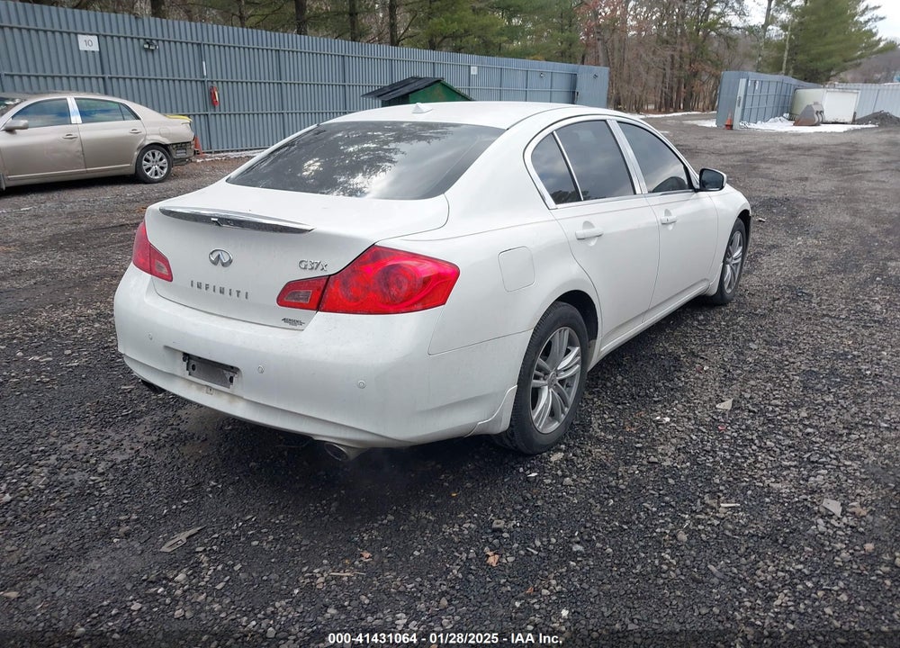 2011 INFINITI G37X VIN: JN1CV6AR6BM353923