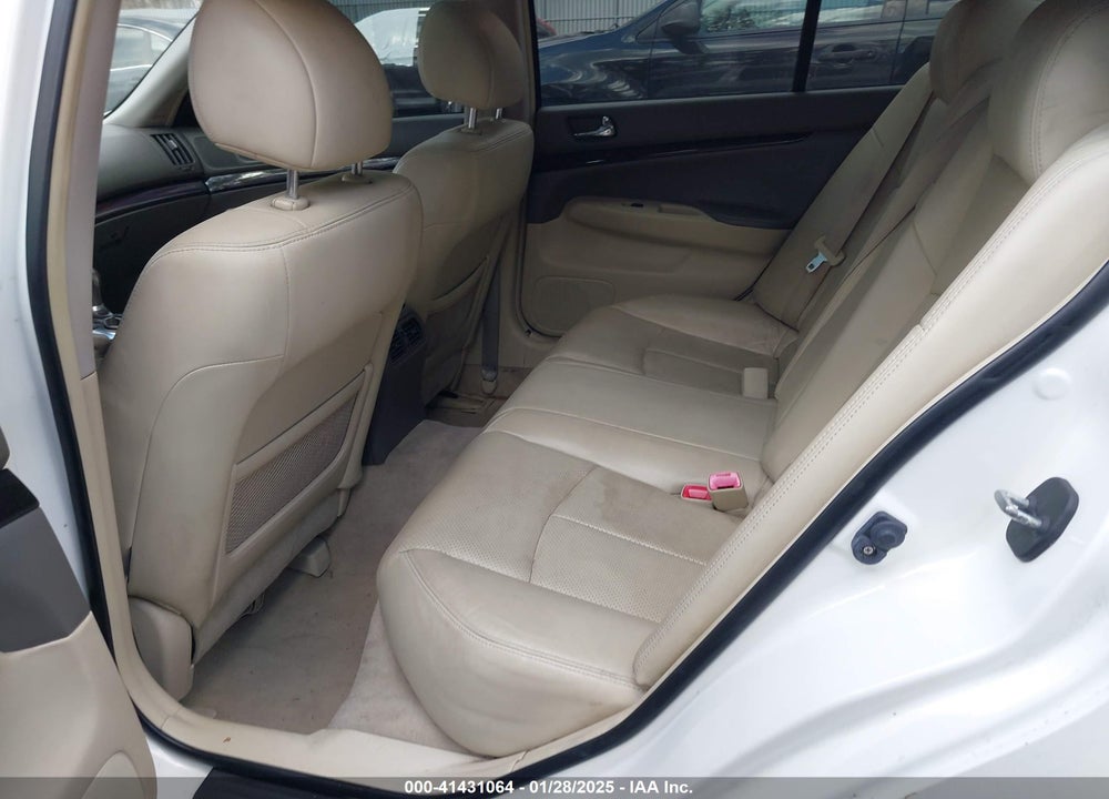 2011 INFINITI G37X VIN: JN1CV6AR6BM353923