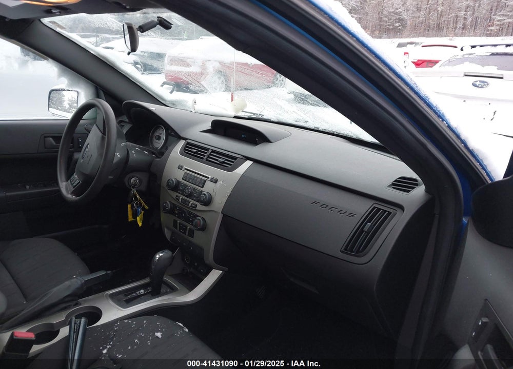 2011 FORD FOCUS VIN: 1FAHP3FN2BW126417